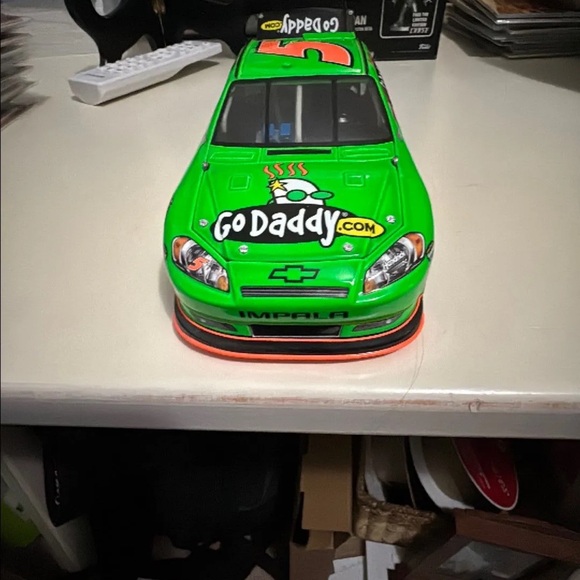 Action Racing Collectable - Picture 3 of 4